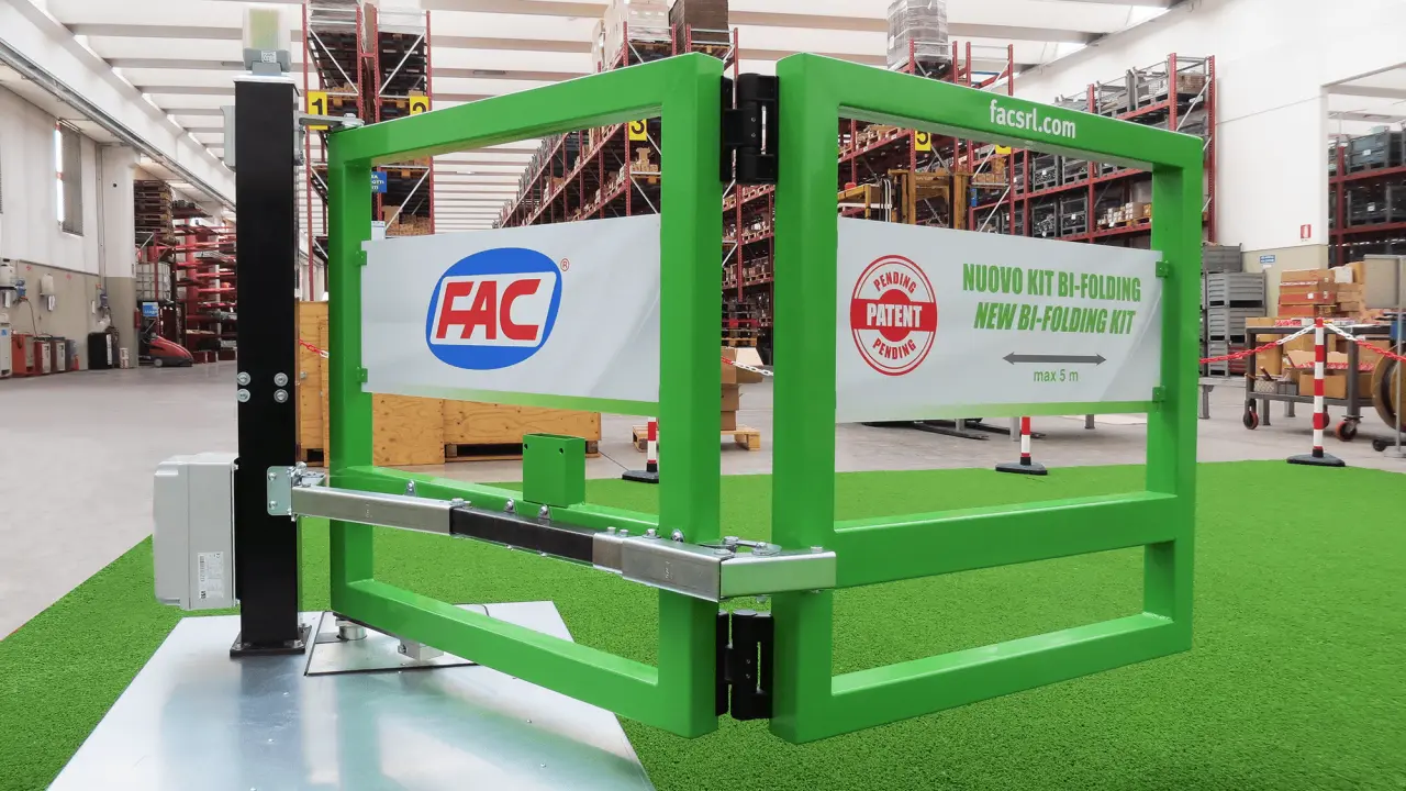Fac Bi-Folding Gate