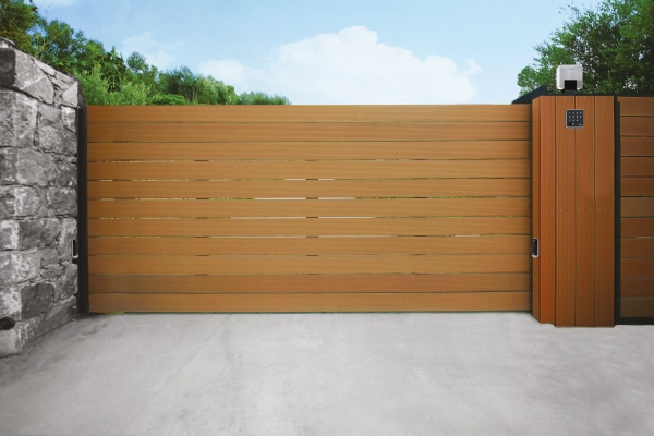 الأبواب الخارجية