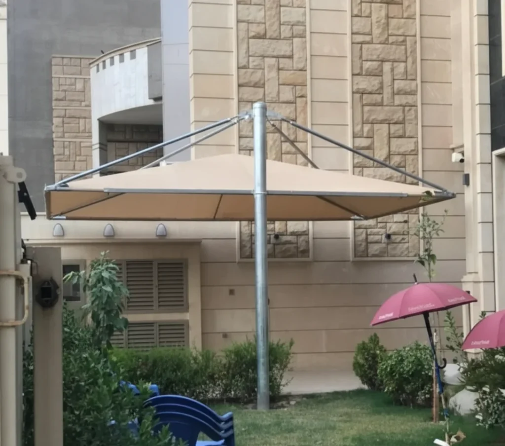 المظلات-الهرمية-الجلسات الخارجية المظلات-الهرمية-الجلسات الخارجية