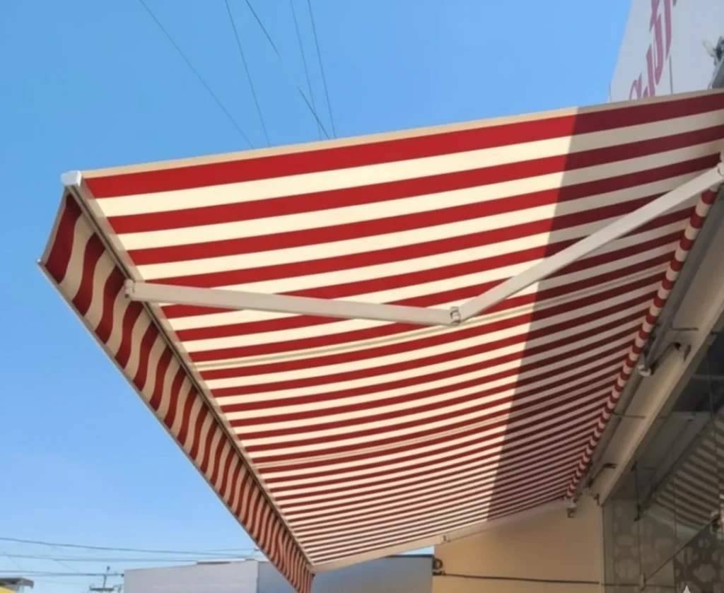 المظلات المفصلية - شرفات المنازل والبلكونات